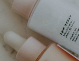 Teint léger et naturel pour l'été